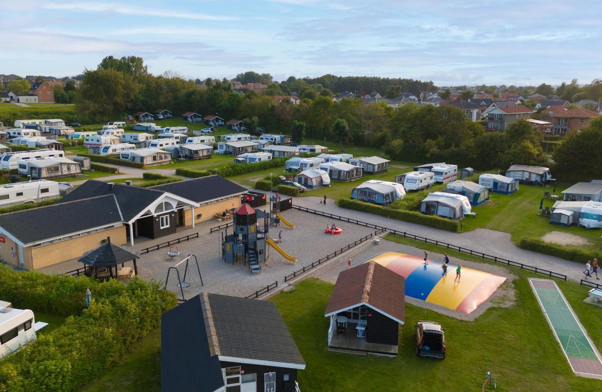 Отель First Camp Holbaek Fjord Экстерьер фото