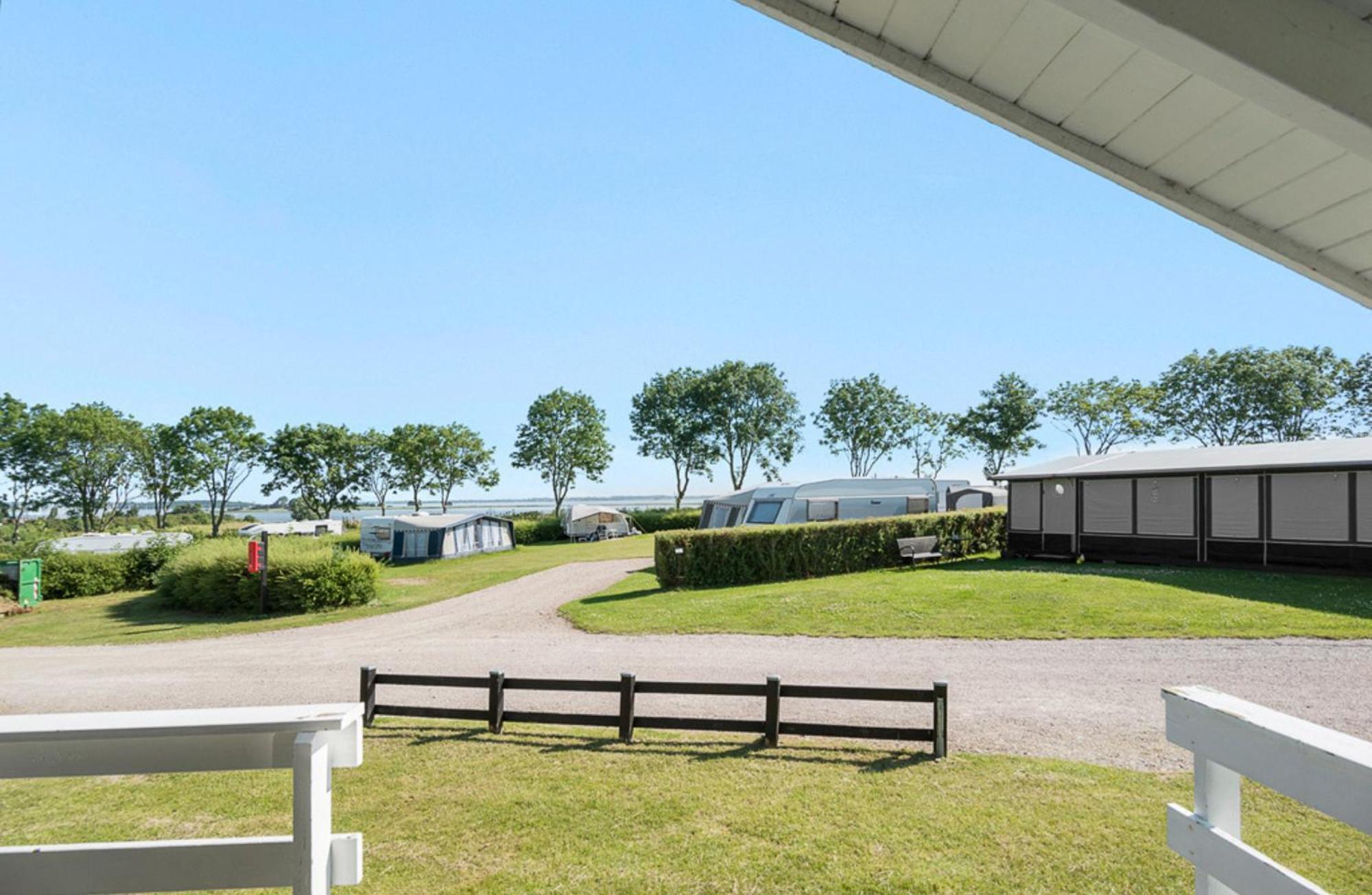 Отель First Camp Holbaek Fjord Экстерьер фото