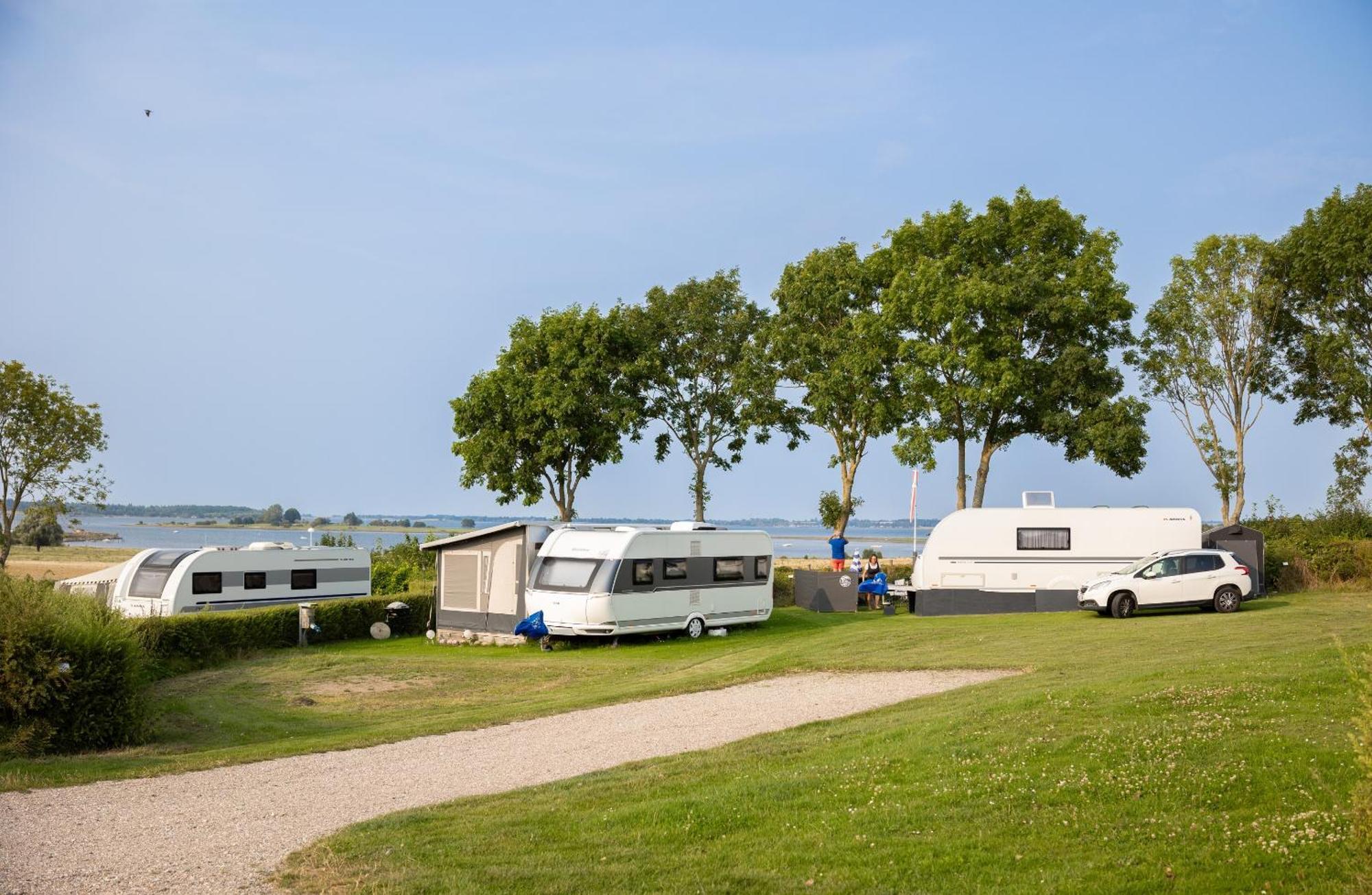 Отель First Camp Holbaek Fjord Экстерьер фото