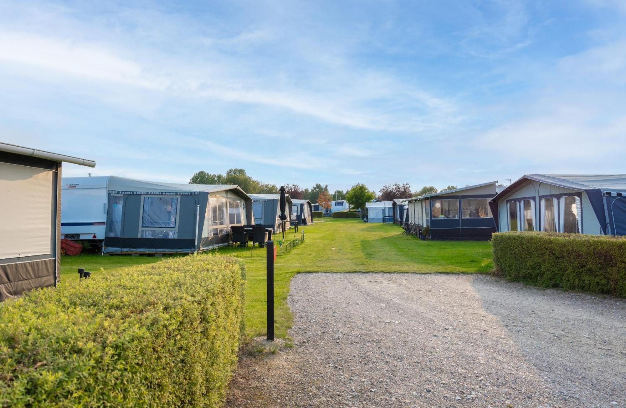 Отель First Camp Holbaek Fjord Экстерьер фото
